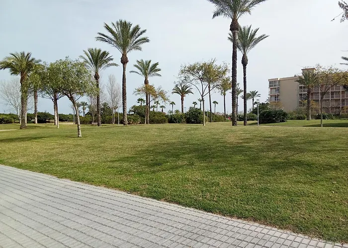Edificio Salou Beach, La Pineda, Vilaseca * 拉皮内达